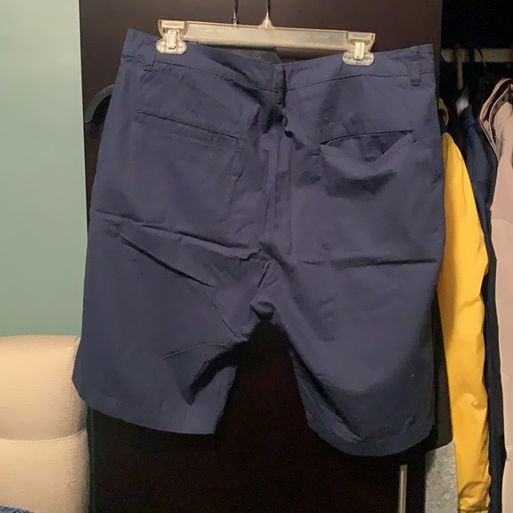 H&M chino shorts - Picture 2 of 2
